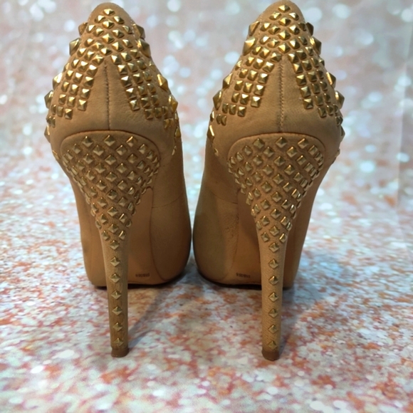 Vince Camuto Tan Leather Peep Toe Studded Heels - Picture 4 of 8